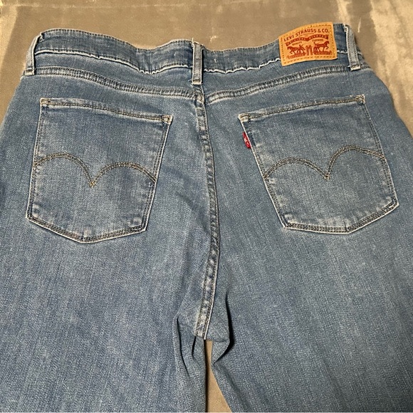 Levi's Blue Denim Jeans - Picture 4 of 7